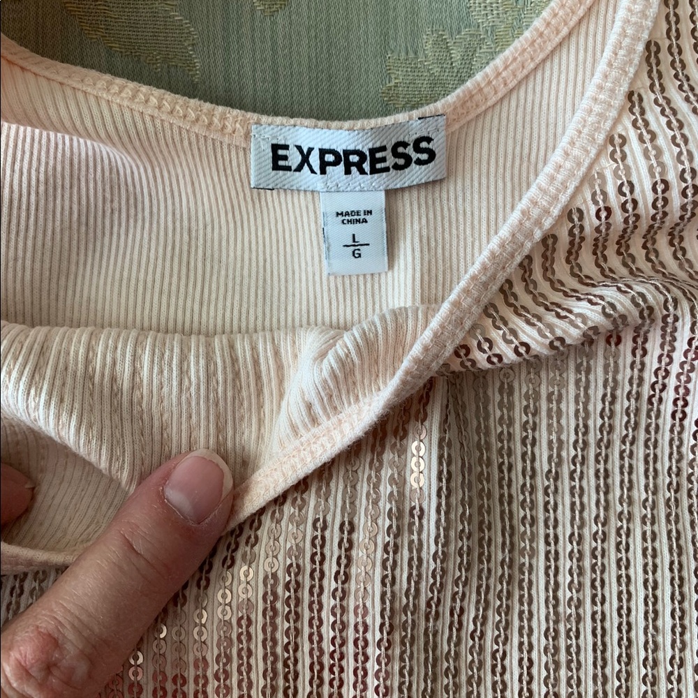Express tank top - Picture 2 of 3
